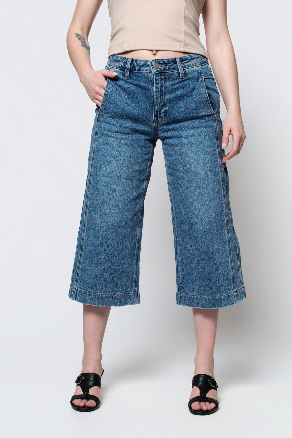 Just Black Wide Leg Capris