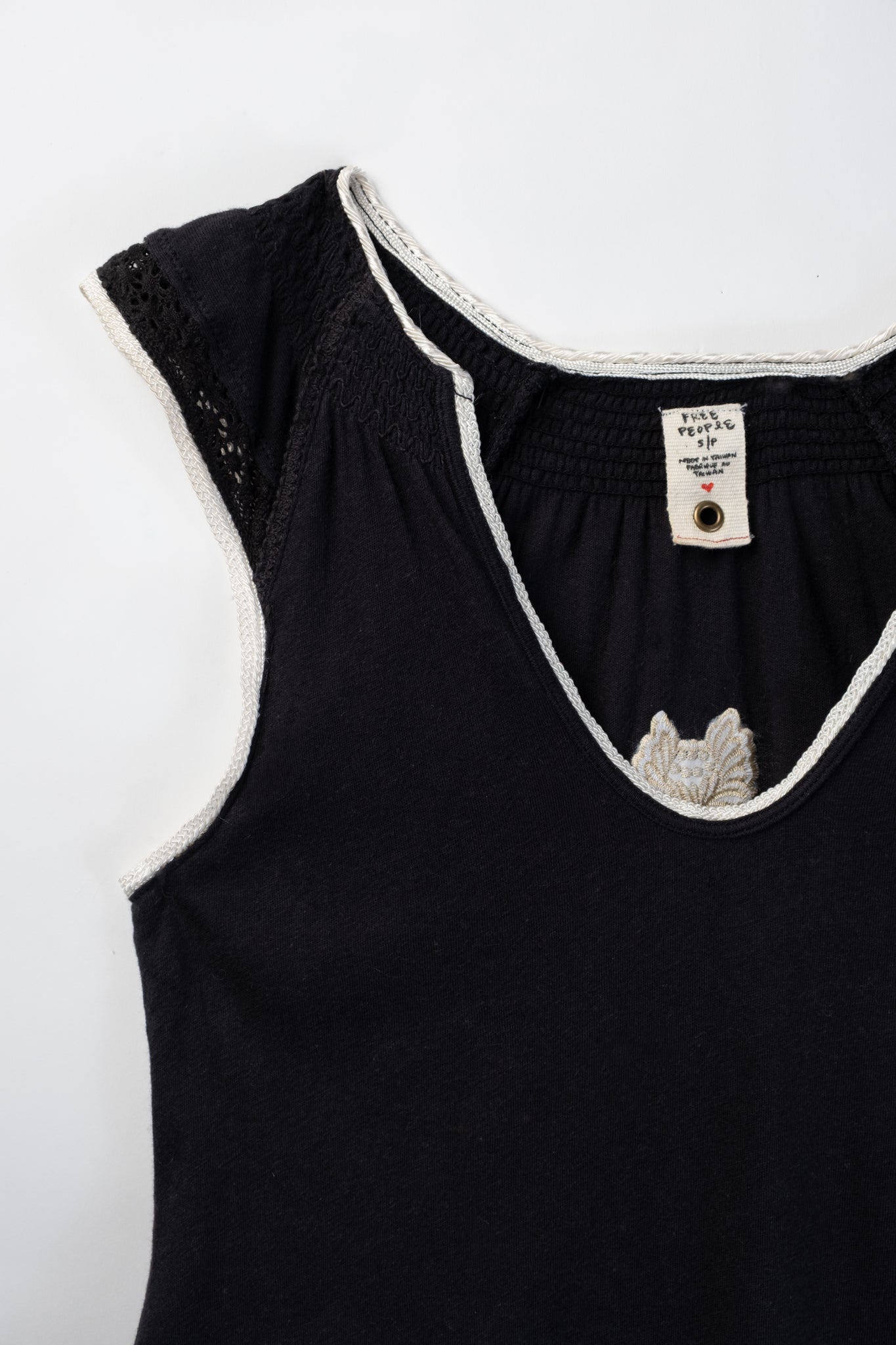 2000s Embroidered Ruffle Hem Tank