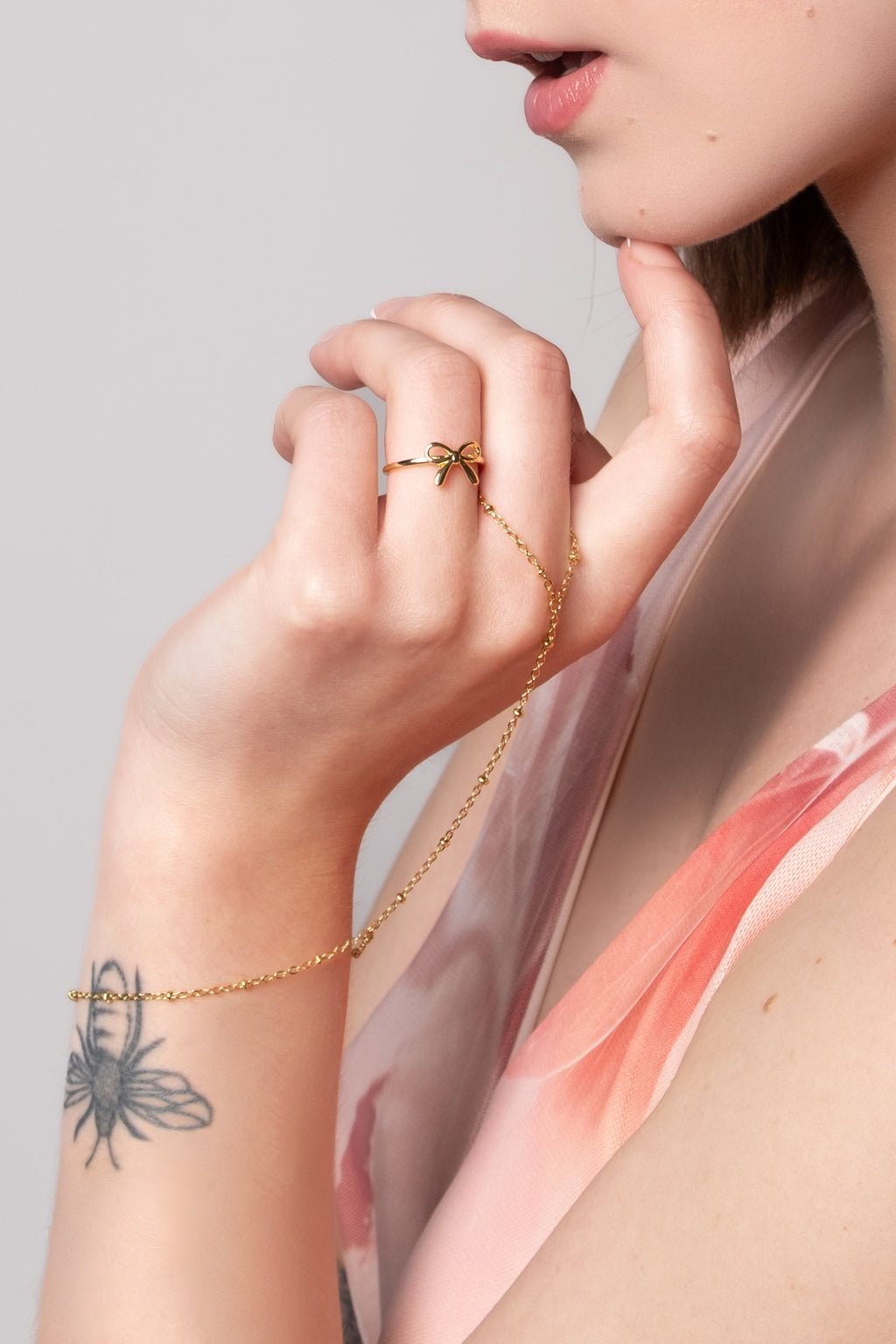 Dainty Bow Ring