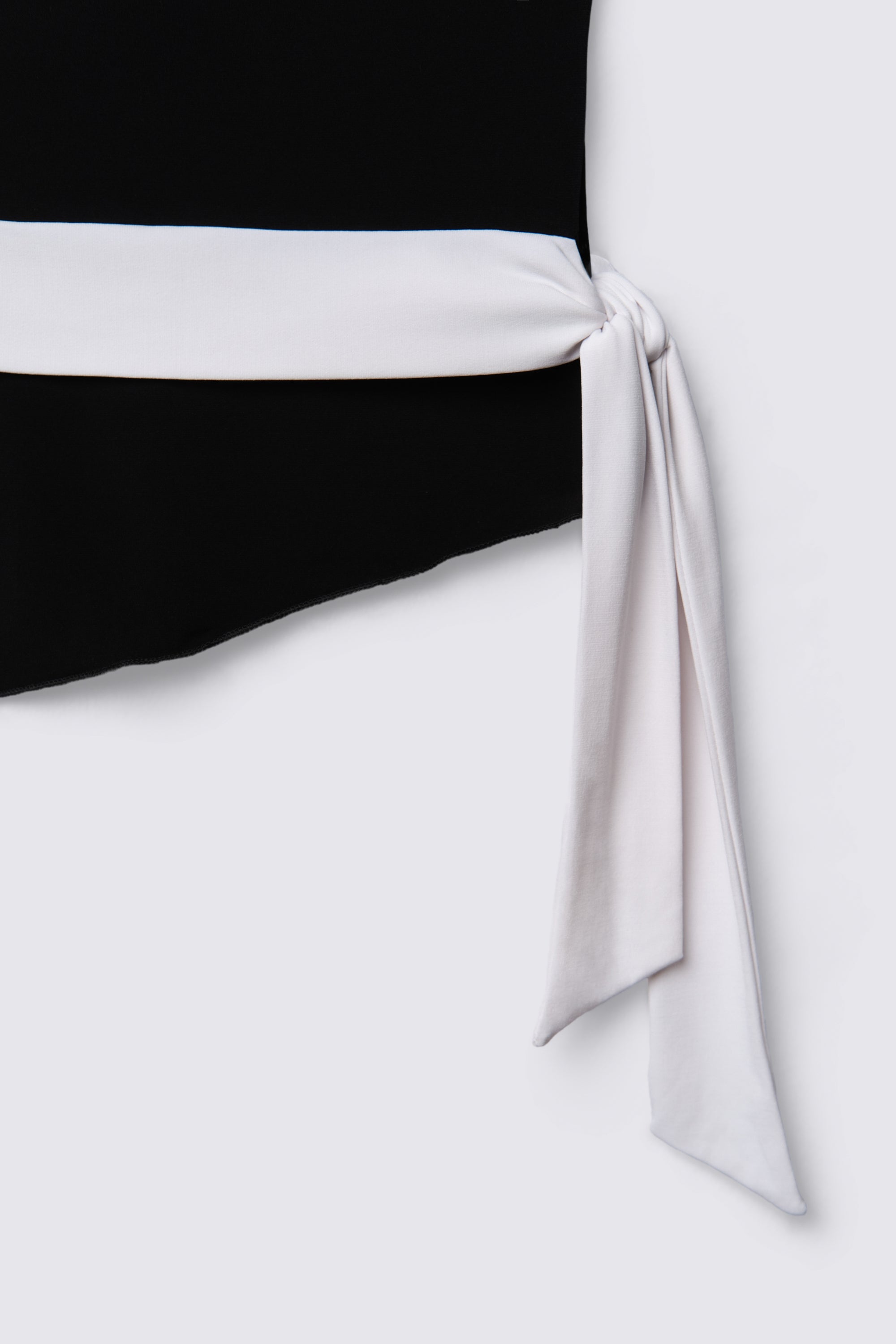 A Byer Side Tie Strapless Top