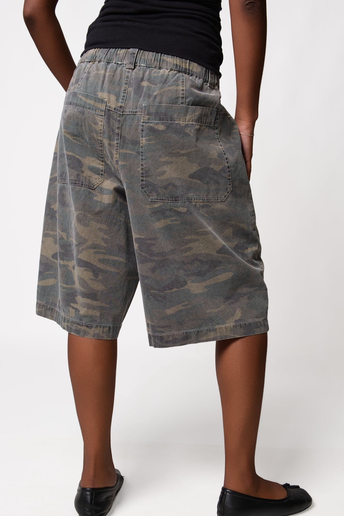 Off Duty Camo Jorts