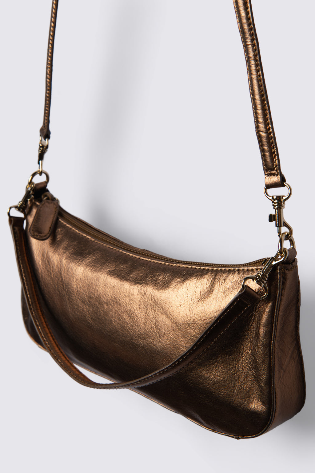 Y2K Gianni Bini Convertible Metallic Leather Baguette