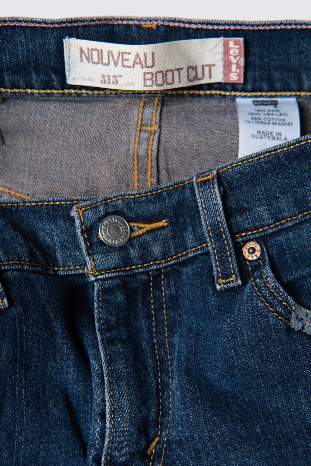 Y2K Levi's 515 Nouveau Bootcut Jeans
