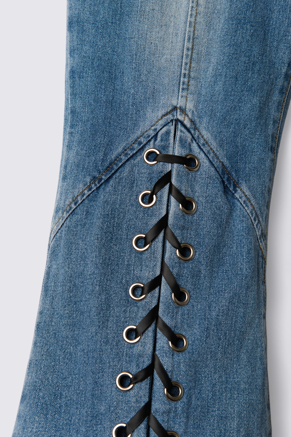 Y2K XOXO Lowrise Laceup Flares