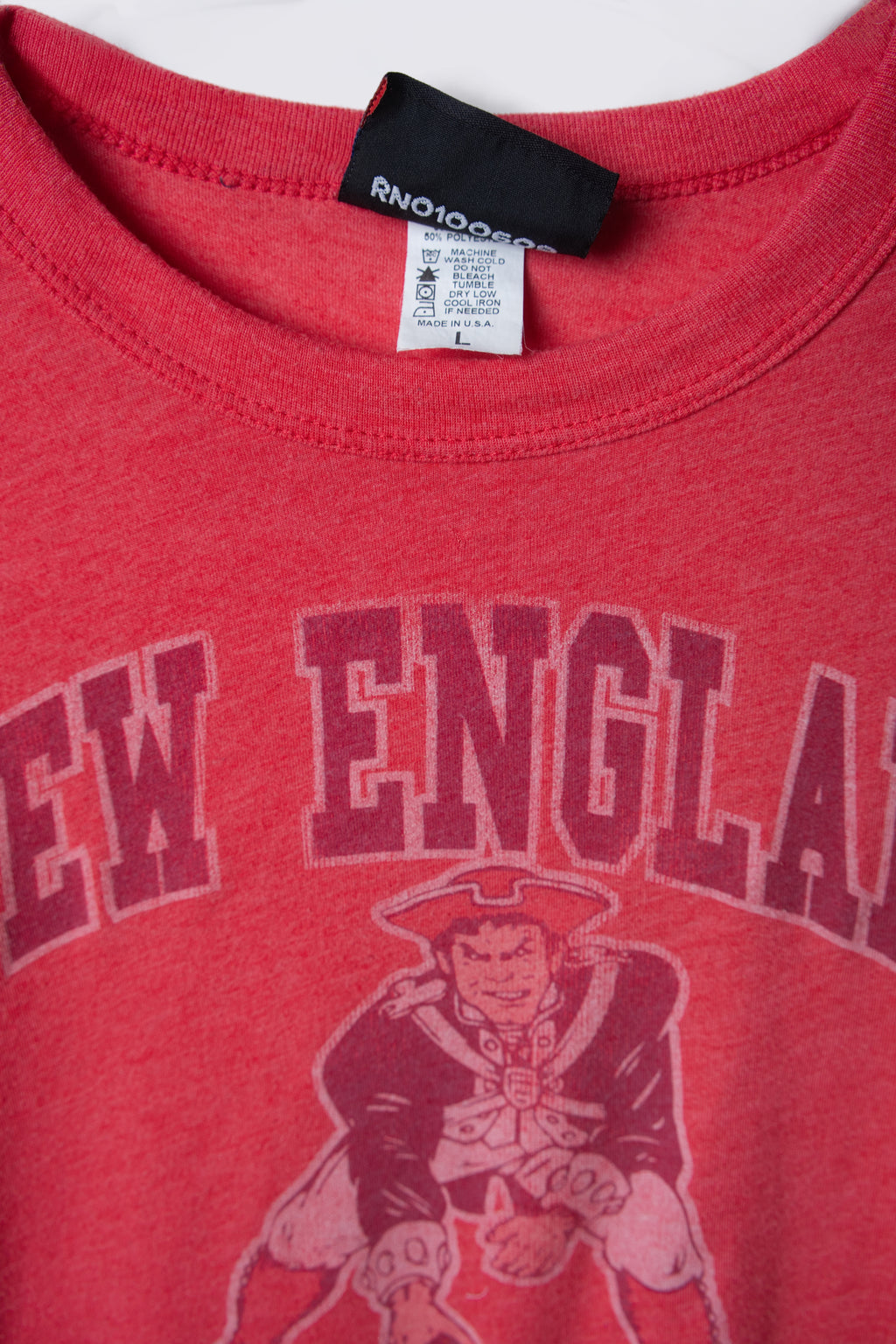 2000s Junk Food Distressed New England Patriots Tee