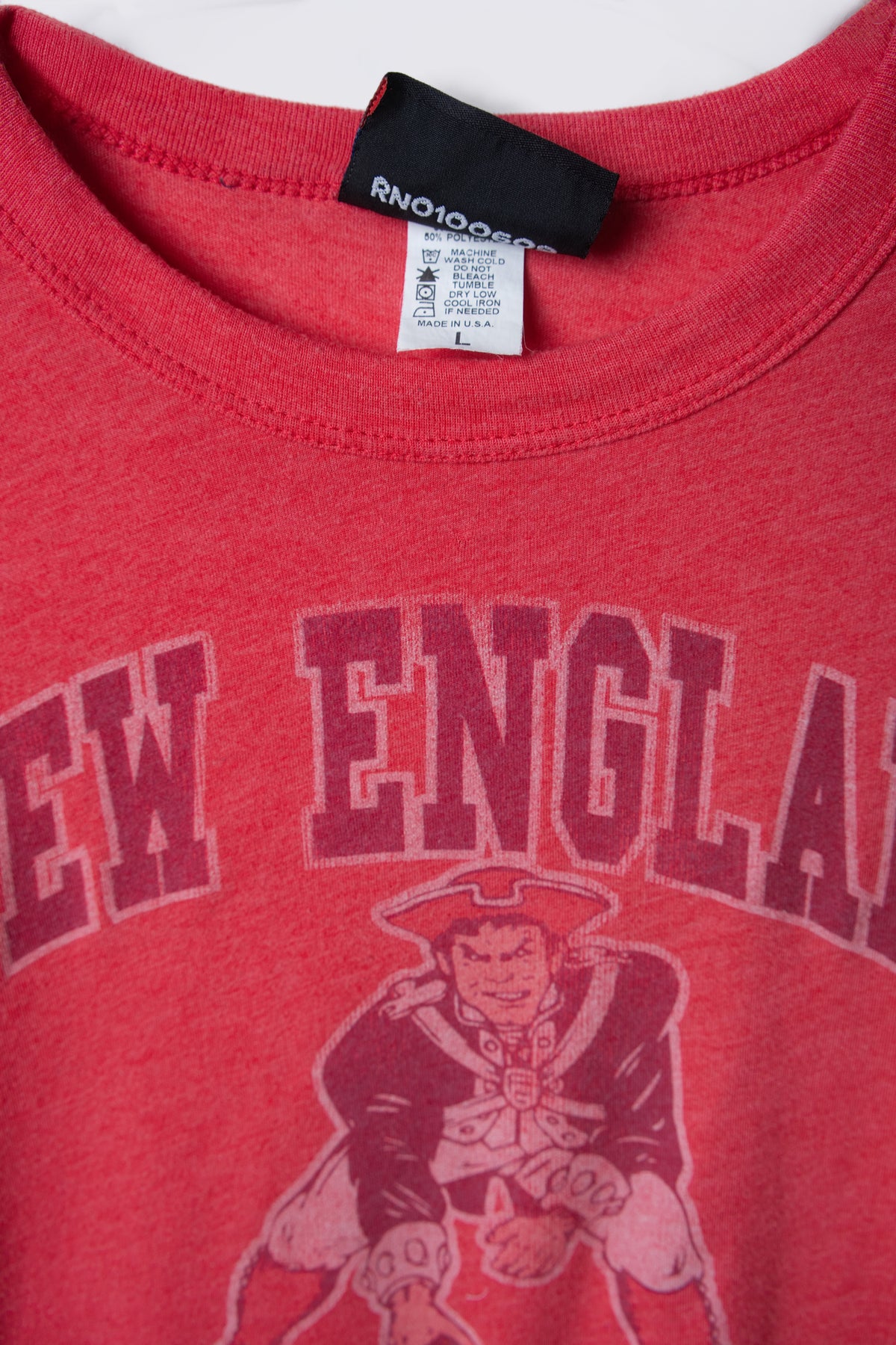 2000s Junk Food Distressed New England Patriots Tee