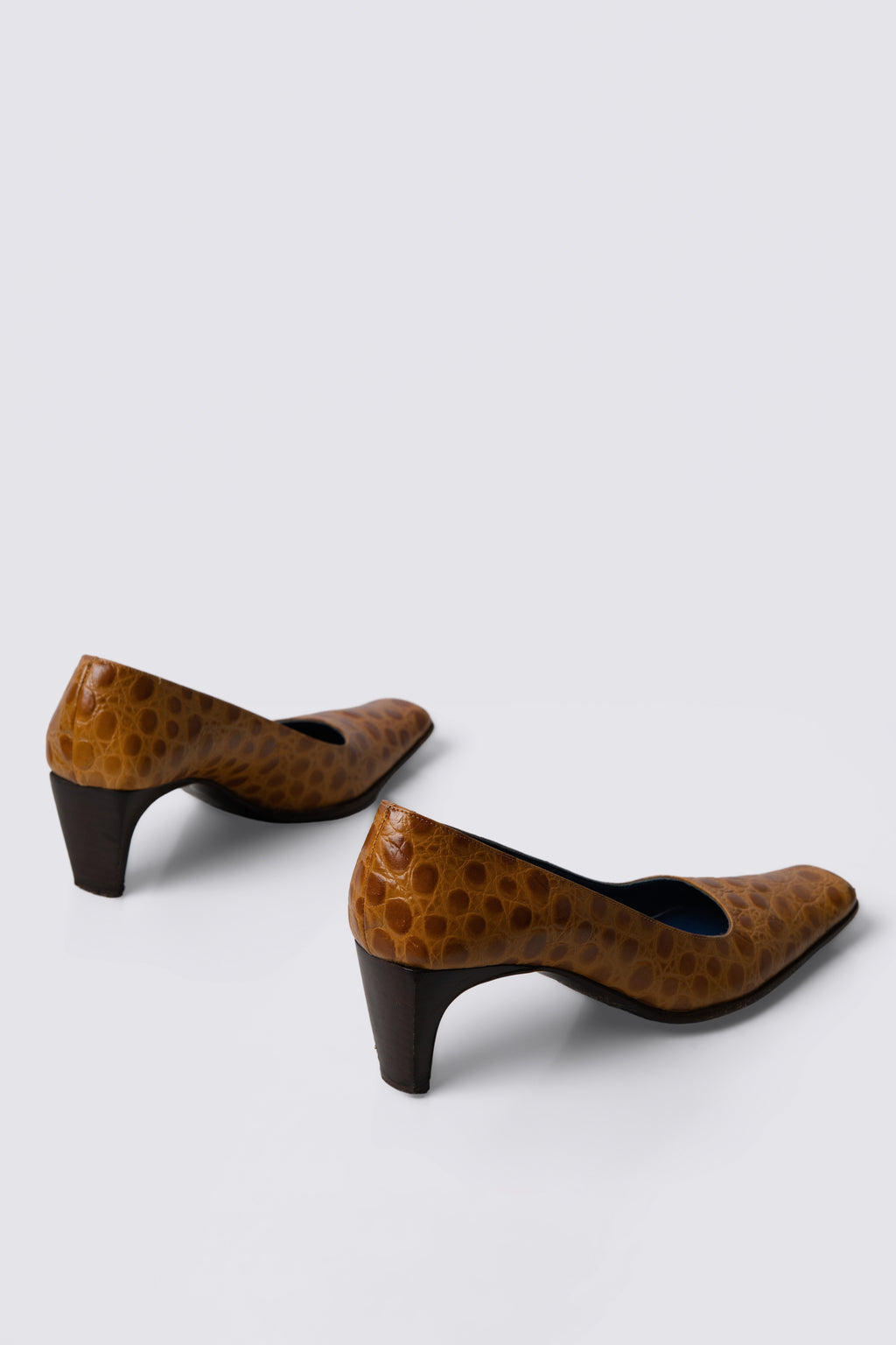 90s Miss Rossi Crocodile Embossed Leather Square Toe Pumps