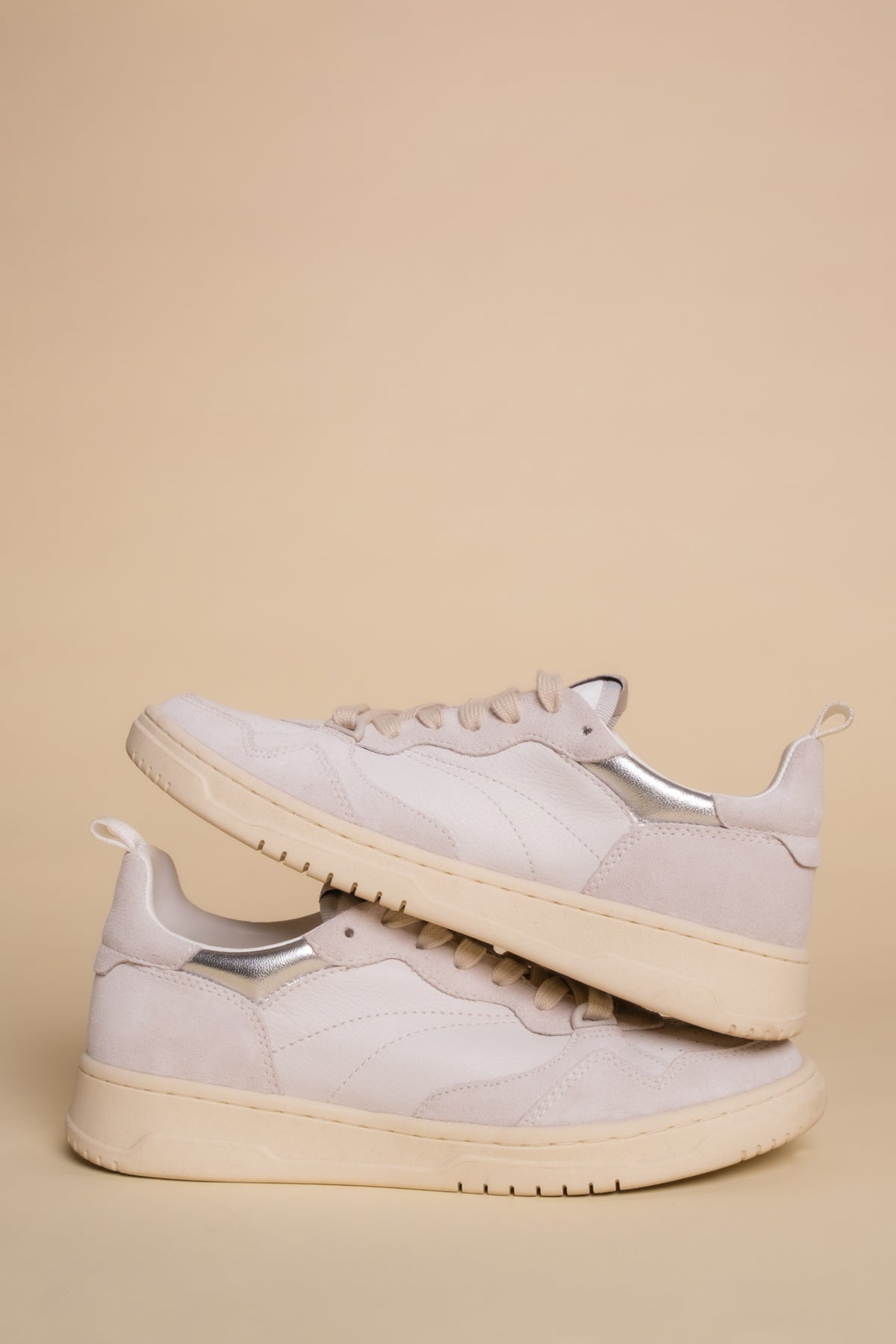 Steve Madden Everlie Leather Sneaker