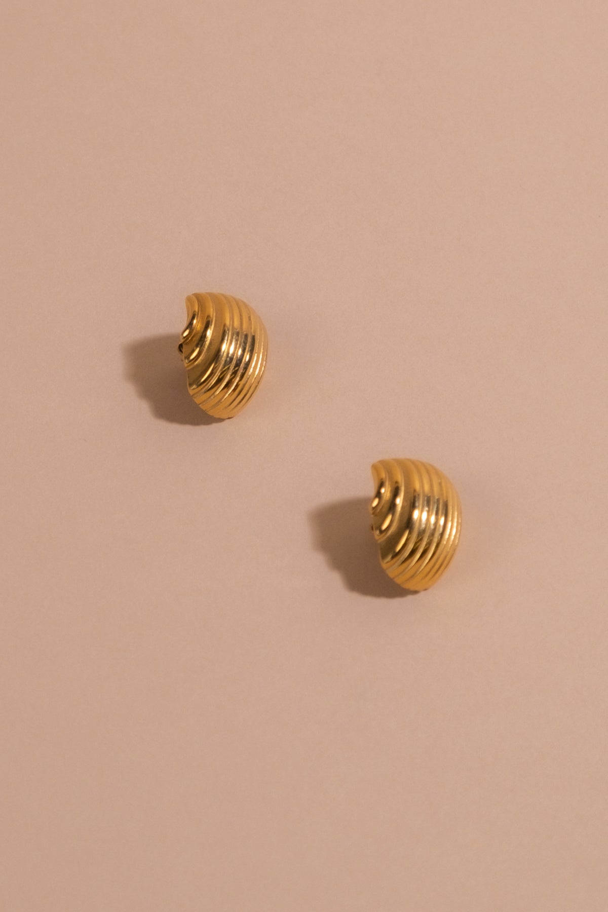 Hera Deco Studs