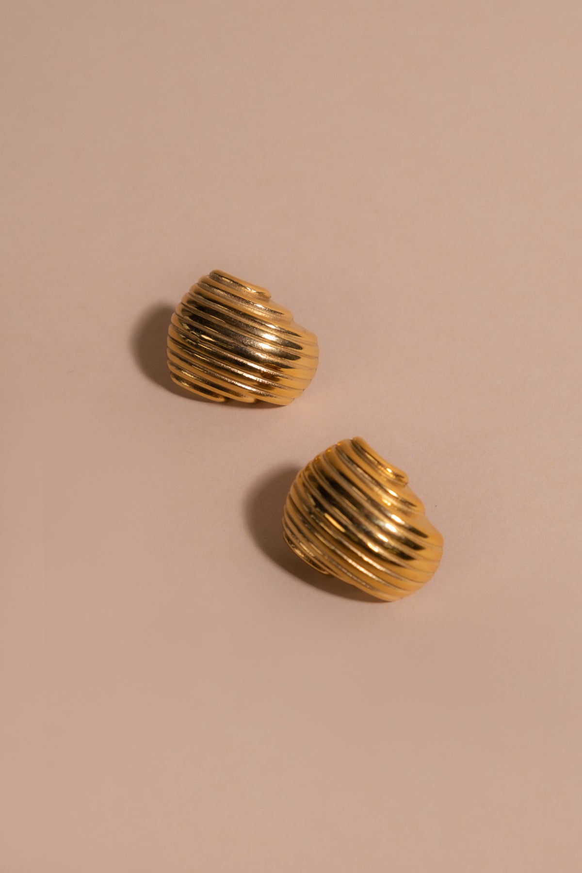 Hera Deco Studs