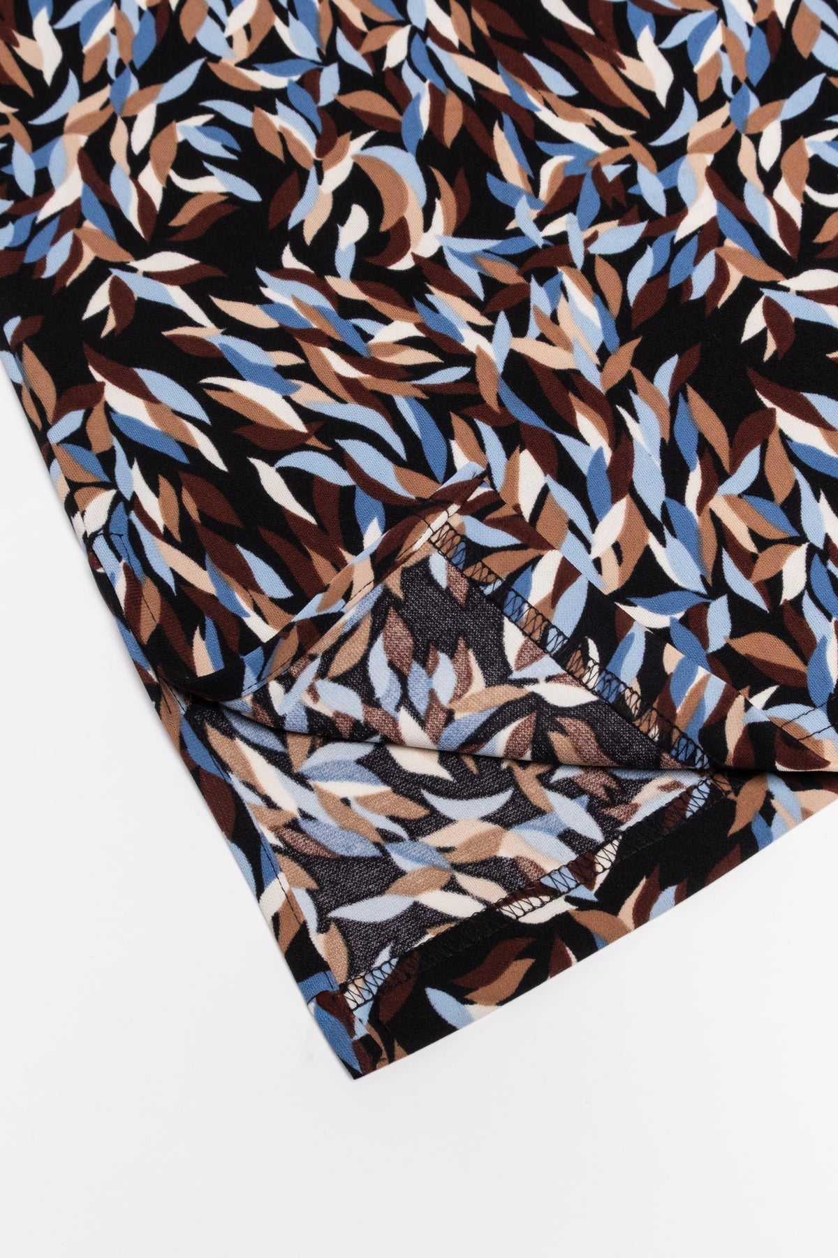 Printed Stretch Pull-On Skirt