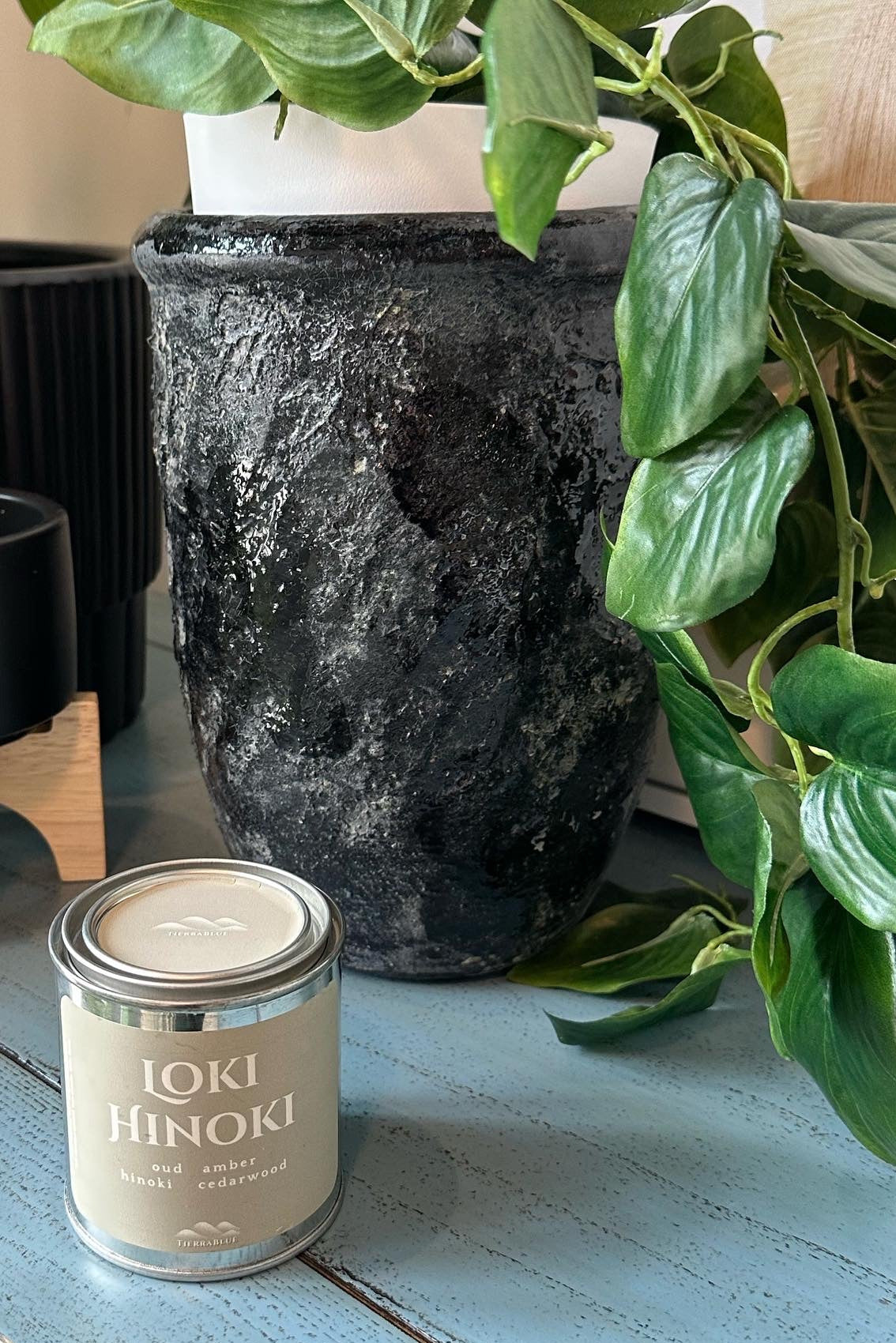 TierraBlue 7oz. Candle - Loki Hinoki