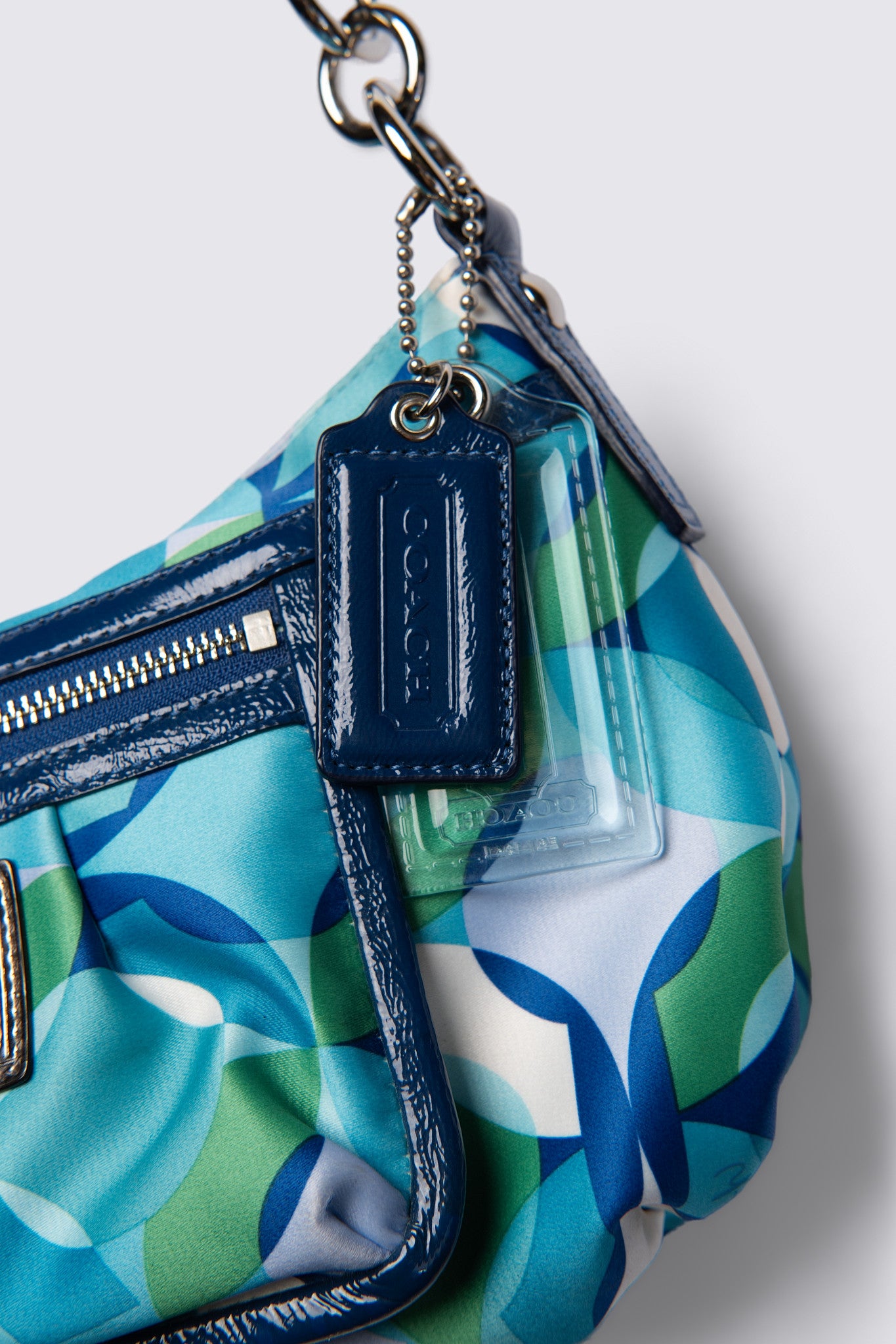 Spring 2009 Coach Poppy Groovy Scarf Print Shoulder Bag – Calico