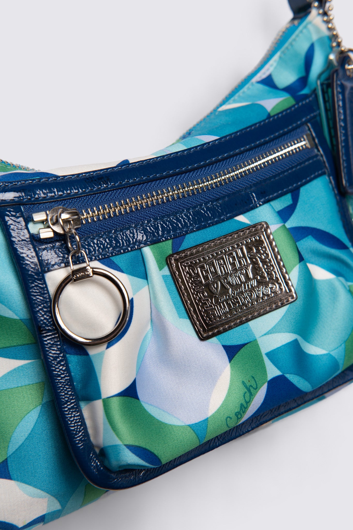 Spring 2009 Coach Poppy Groovy Scarf Print Shoulder Bag – Calico
