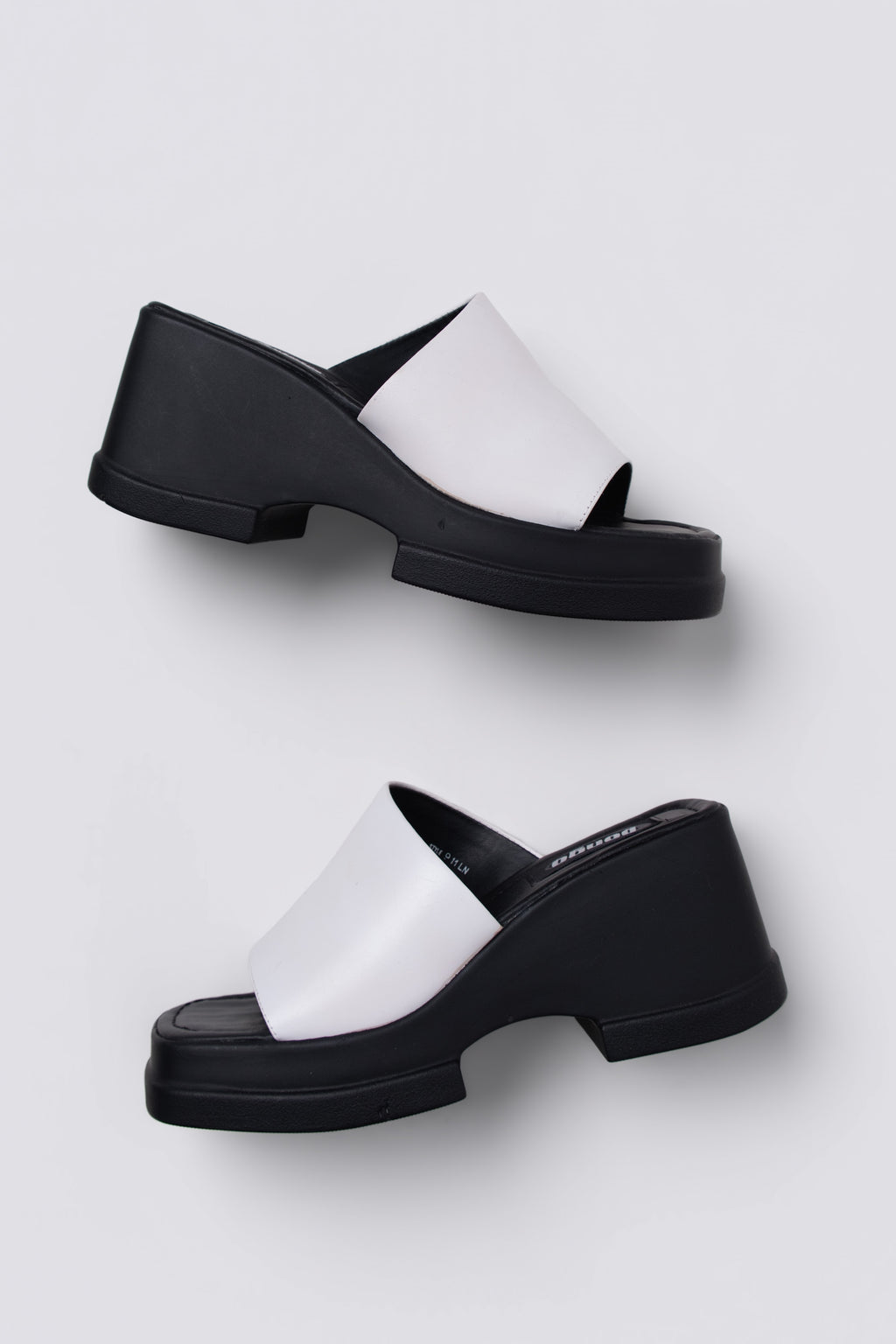 Y2K Bongo Leather Platform Sandals