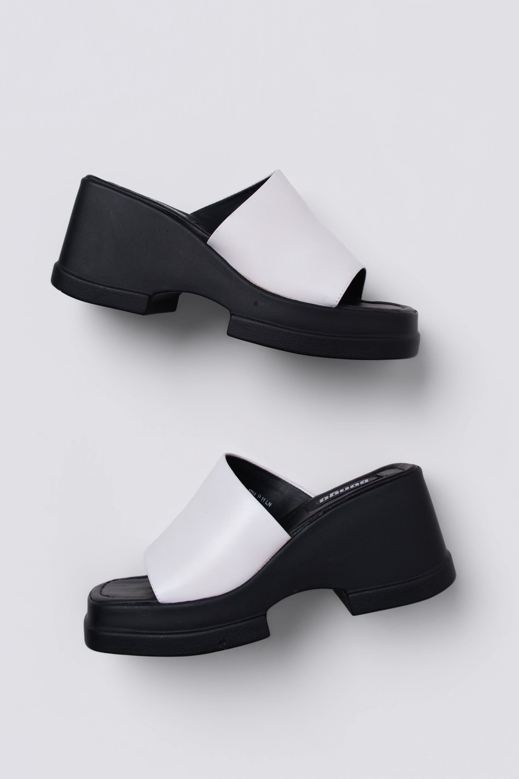 Y2K Bongo Leather Platform Sandals