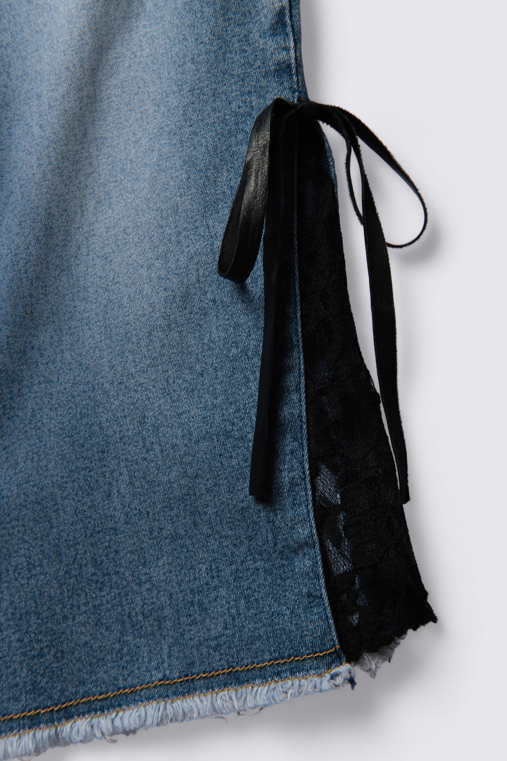 Y2K R4R Lowrise Lace Panel Capris