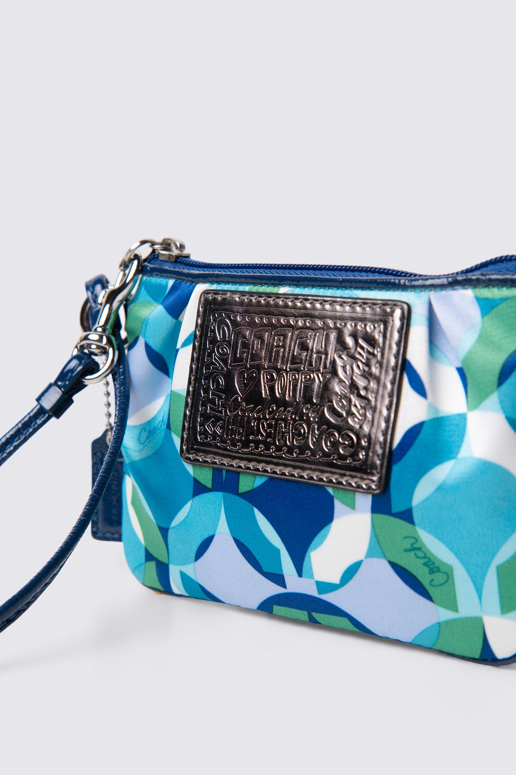 2009 Coach Poppy Groovy Scarf Print Wristlet