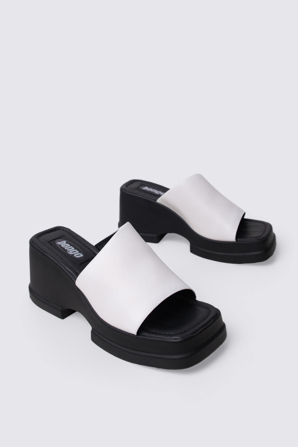 Y2K Bongo Leather Platform Sandals