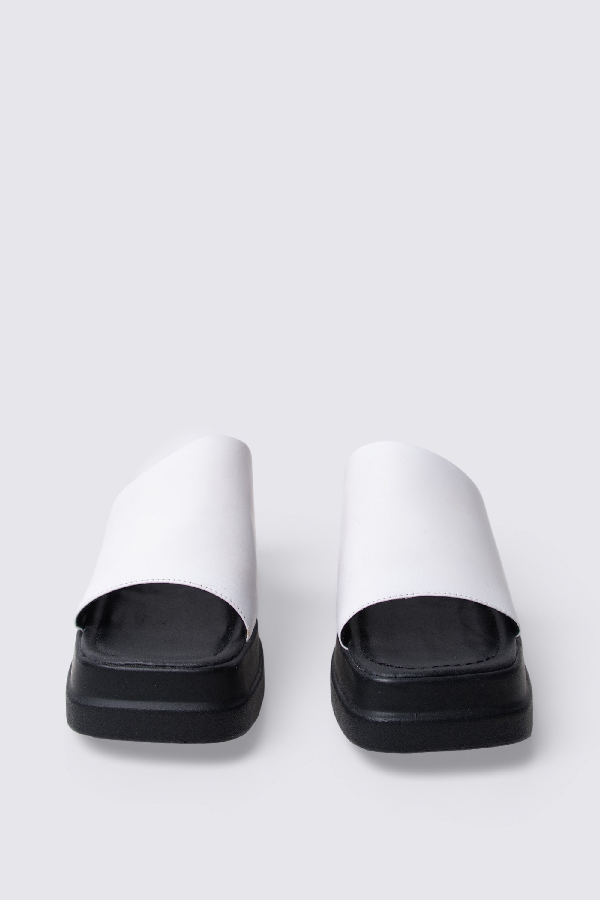 Y2K Bongo Leather Platform Sandals