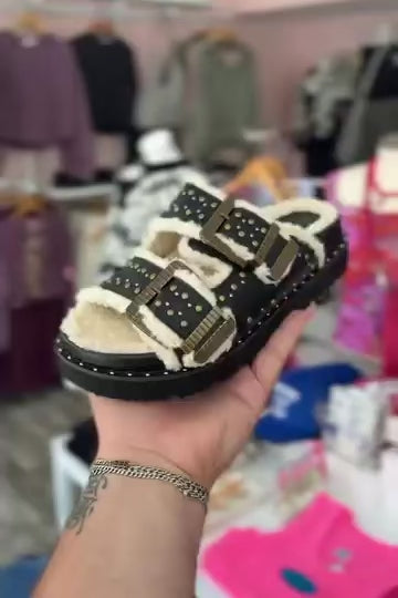 Sera Sherpa Lined Studded Slides